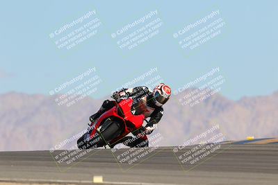 media/Oct-01-2023-SoCal Trackdays (Sun) [[4c570cc352]]/Turn 9 Set 1 (950am)/